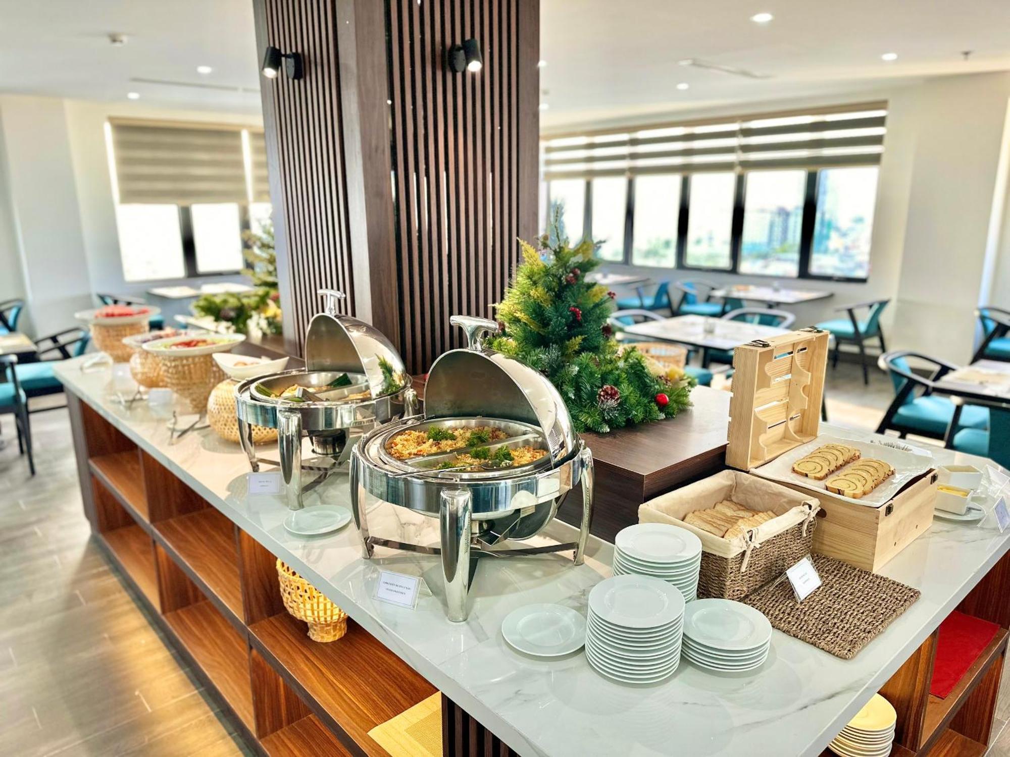 Vian Hotel And Spa Danang Buitenkant foto
