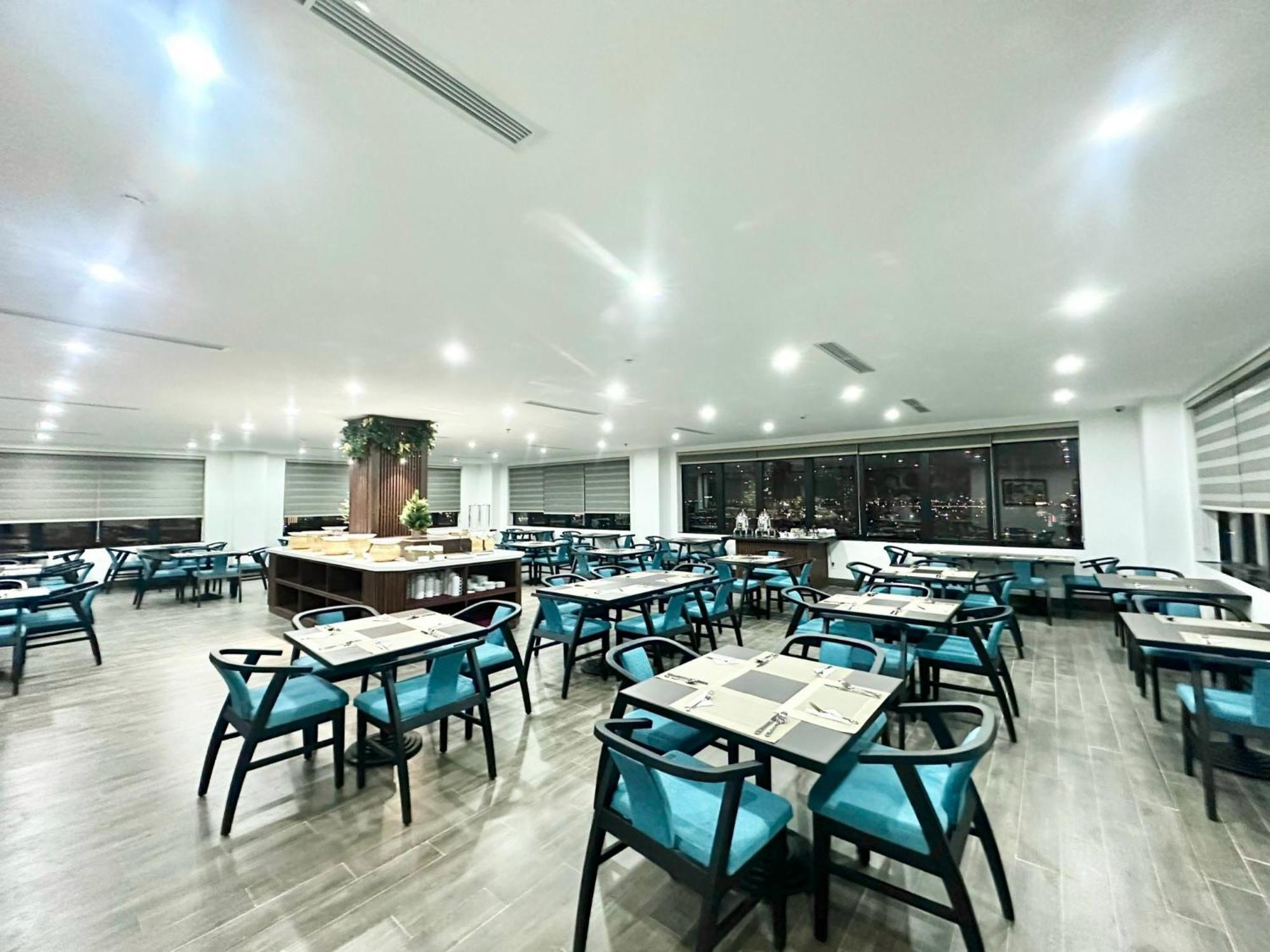 Vian Hotel And Spa Danang Buitenkant foto
